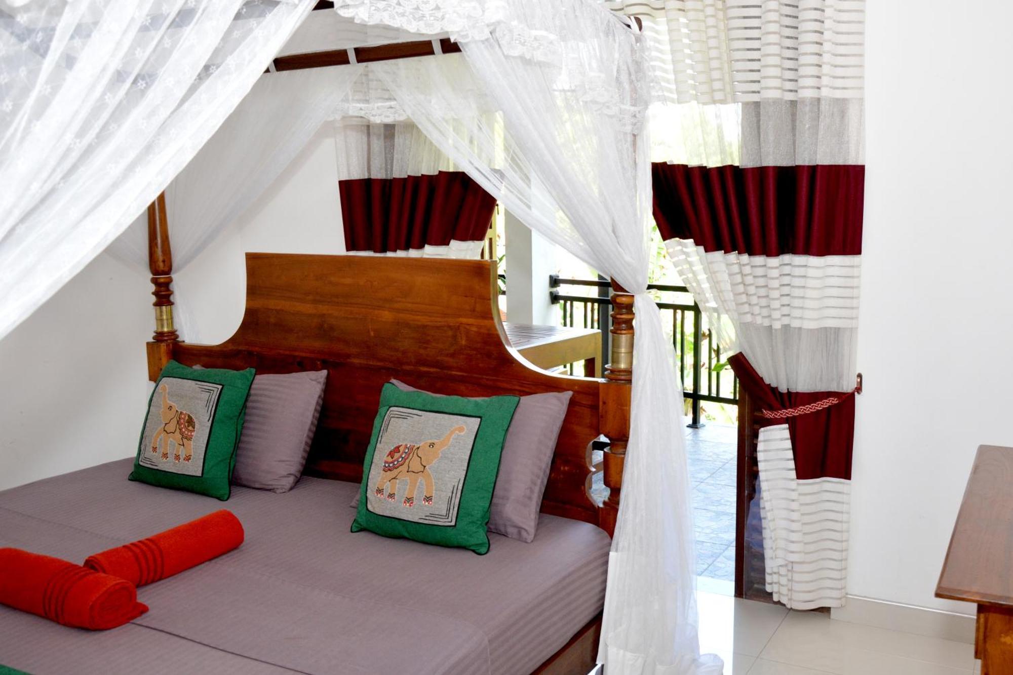 Sumimal Resort Polhena Matara Luaran gambar